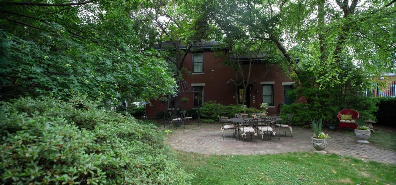 Louisville Bourbon Inn Exterior photo